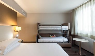 bilde på Classic Room, 1 King Bed, Non Smoking, View-1 King Bed Non Refundable Free WiFi