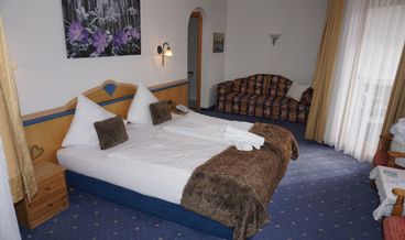 bilde på Standard Double Room, Balcony-1 King Bed Free WiFi Free self parking Free breakfast