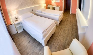 bilde på Double Room, 1 Bedroom-1 King Bed Non Refundable Free WiFi Free self parking Free breakfast
