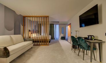 bilde på Superior Suite-1 Queen Bed and 1 Queen Sofa Bed Non Refundable Free WiFi