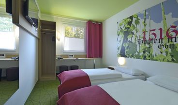 bilde på Double Room-1 Queen Bed Non Refundable Free WiFi Free self parking