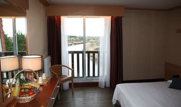 bilde på Suite (Left Shore Building)-1 Double Bed and 1 Double Sofa Bed Non Refundable Free self parking