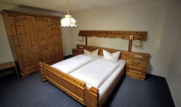 bilde på Double Room-1 King Bed and 1 Twin Sofa Bed Breakfast buffet Free self parking