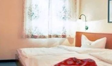 bilde på Double or Twin Room-2 Twin Beds Full Breakfast Free WiFi Free parking