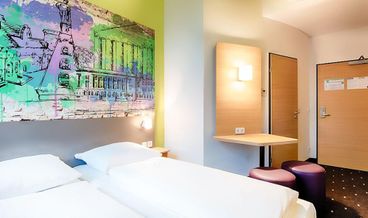 bilde på Double Room-1 Queen Bed Free WiFi Free self parking