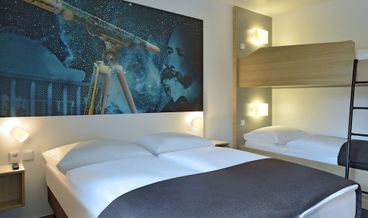 bilde på Double Room-1 Queen Bed Non Refundable Free WiFi Free self parking