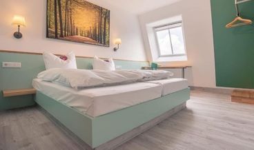 bilde på Economy Double or Twin Room-2 Twin Beds and 1 Queen Bed Free WiFi Free self parking