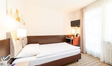 bilde på Modern Queen Room-1 Large Twin Bed Non Refundable Free WiFi Free self parking