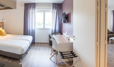 bilde på Comfort Studio (Double Bed)-1 Queen Bed Non Refundable Free WiFi