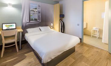 bilde på Double Room, Non Smoking-1 Double Bed Free self parking Free WiFi