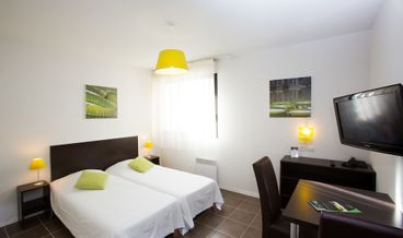 bilde på Standard Studio (Twin Beds)-2 Large Twin Beds Breakfast buffet Free self parking Free WiFi