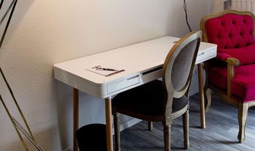 bilde på Standard Double Room-1 King Bed Non Refundable Free WiFi Free self parking