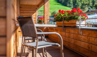 bilde på Classic Triple Room, Balcony, Mountain View-1 Queen Bed and 1 Twin Sofa Bed Free WiFi Breakfast buffet Free self parking