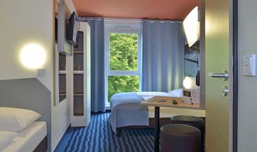 bilde på Double Room-1 Queen Bed Free WiFi Free self parking