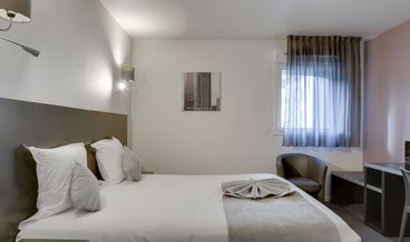 bilde på COMFORT STUDIO (SINGLE BEDS)-2 Twin Beds Non Refundable Free WiFi