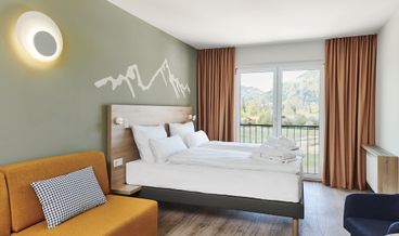 bilde på Double Room-1 King Bed Non Refundable Free WiFi Breakfast buffet Spa access