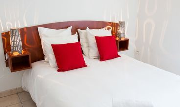 bilde på STANDARD STUDIO (DOUBLE BED)-1 Double Bed Non Refundable Free self parking Free WiFi