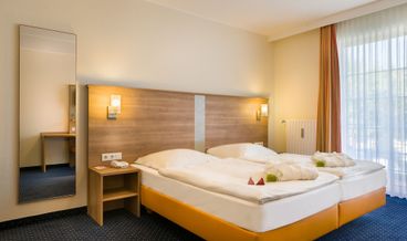 bilde på Comfort Double or Twin Room-1 Queen Bed Non Refundable Free WiFi Free self parking