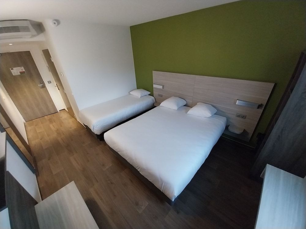 bilde på Tremannsrom