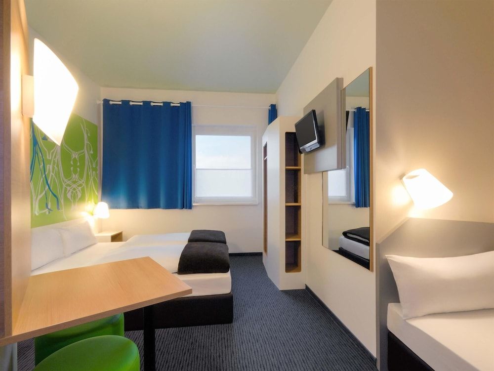 bilde på Tremannsrom