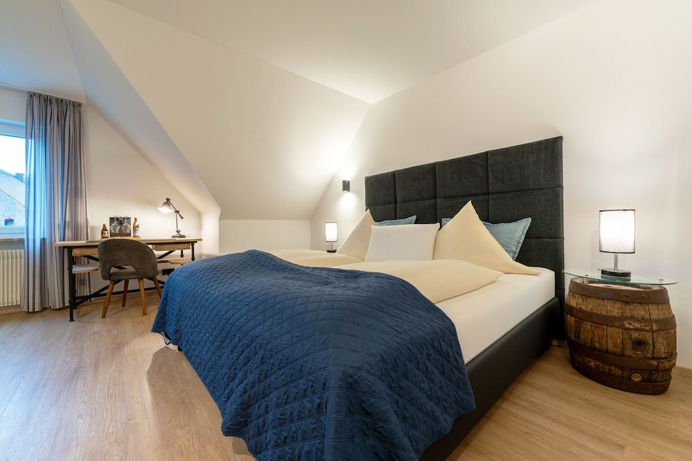 bilde på Dobbeltrom – deluxe, 1 queensize-seng med sovesofa, byutsikt