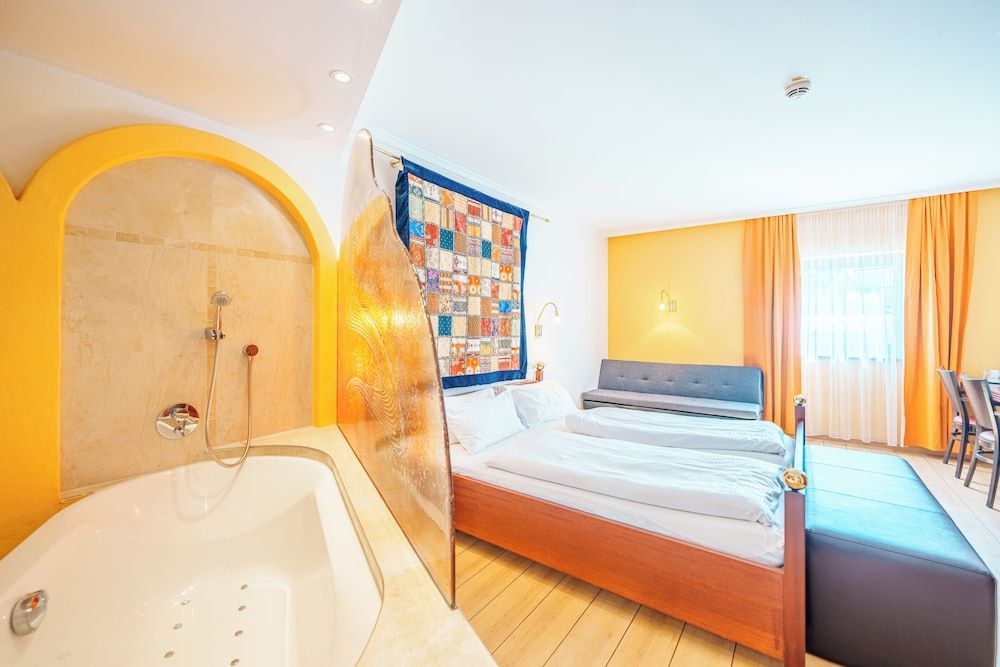 bilde på Dobbeltrom – premium, 1 queensize-seng, massasjebadekar