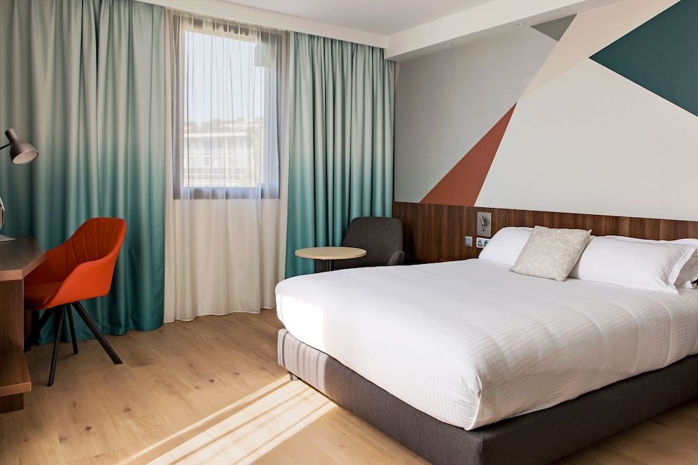 bilde på Rom – premium, 1 queensize-seng, tilgjengelighetstilpasset