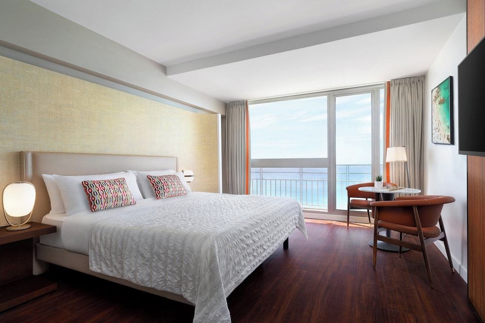 bilde på Rom – deluxe, 1 kingsize-seng, sjøutsikt (Balcony)