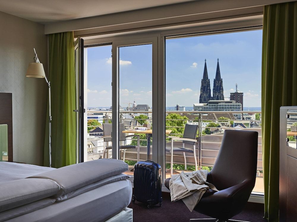 bilde på Rom – deluxe, 1 kingsize-seng (Domblick)