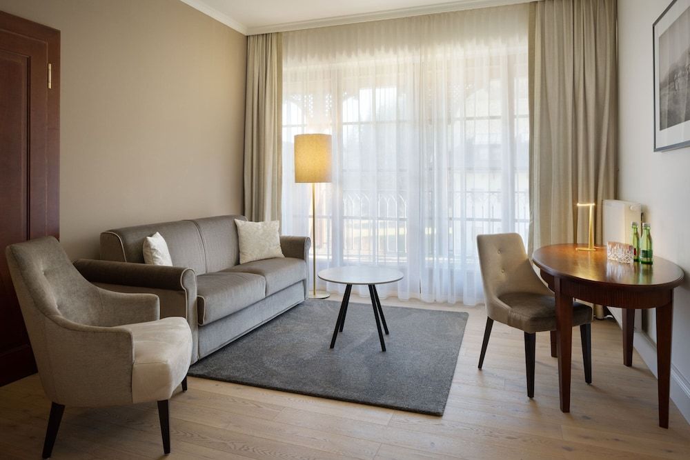bilde på Suite – junior, 1 kingsize-seng, hageutsikt (Balcony)