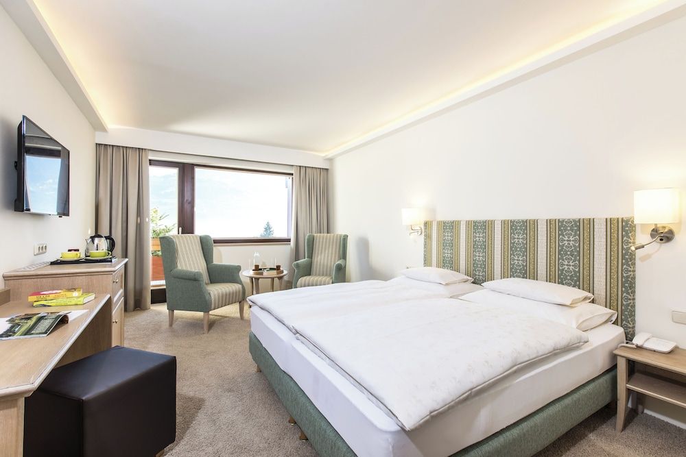 bilde på Dobbeltrom, 1 kingsize-seng, ved innsjø