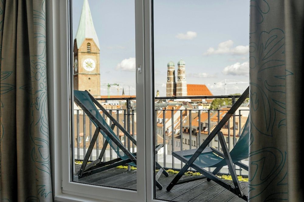 bilde på SPECIAL ONE with a balcony
