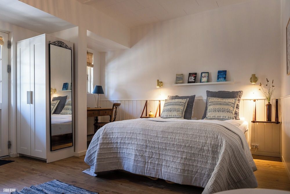 bilde på Family Room with Street View