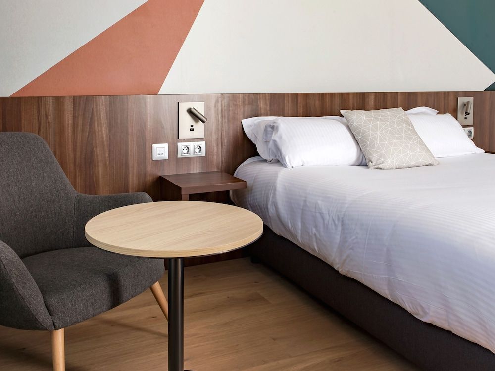 bilde på Rom – premium, 1 queensize-seng, tilgjengelighetstilpasset