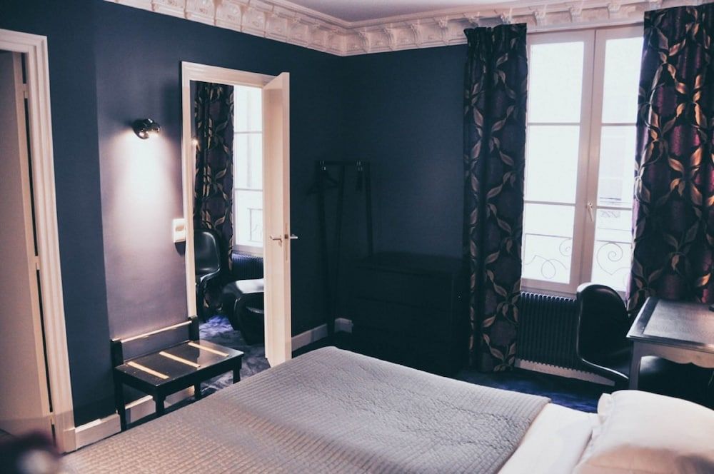 bilde på Suite – junior (with 1 Double Bed and 1 single)